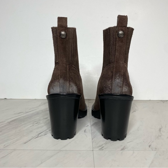 Vince Camuto Aresse Brown Suede Square Toe Heeled Bootie 7M - Picture 3 of 14